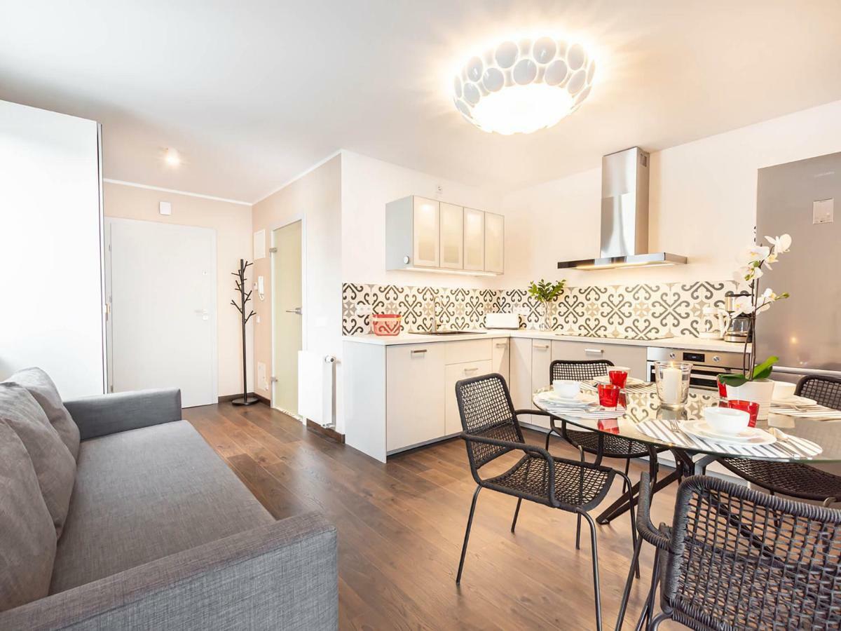 Апартаменты Vacationclub - Pionierow 6, Apartament 31 Мельно Экстерьер фото